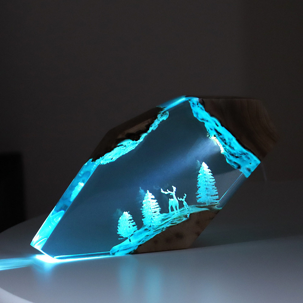 Resin Crafts - Ornamen Meja Peri Hutan Rusa, Seni