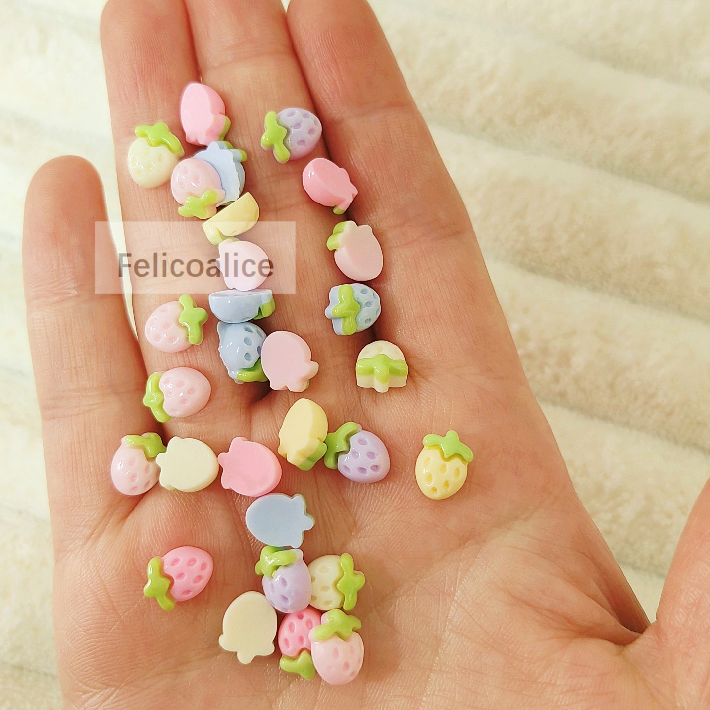 30 Buah Ornamen Bunga Stroberi - Flower Preservation Resin ulasan dan harga