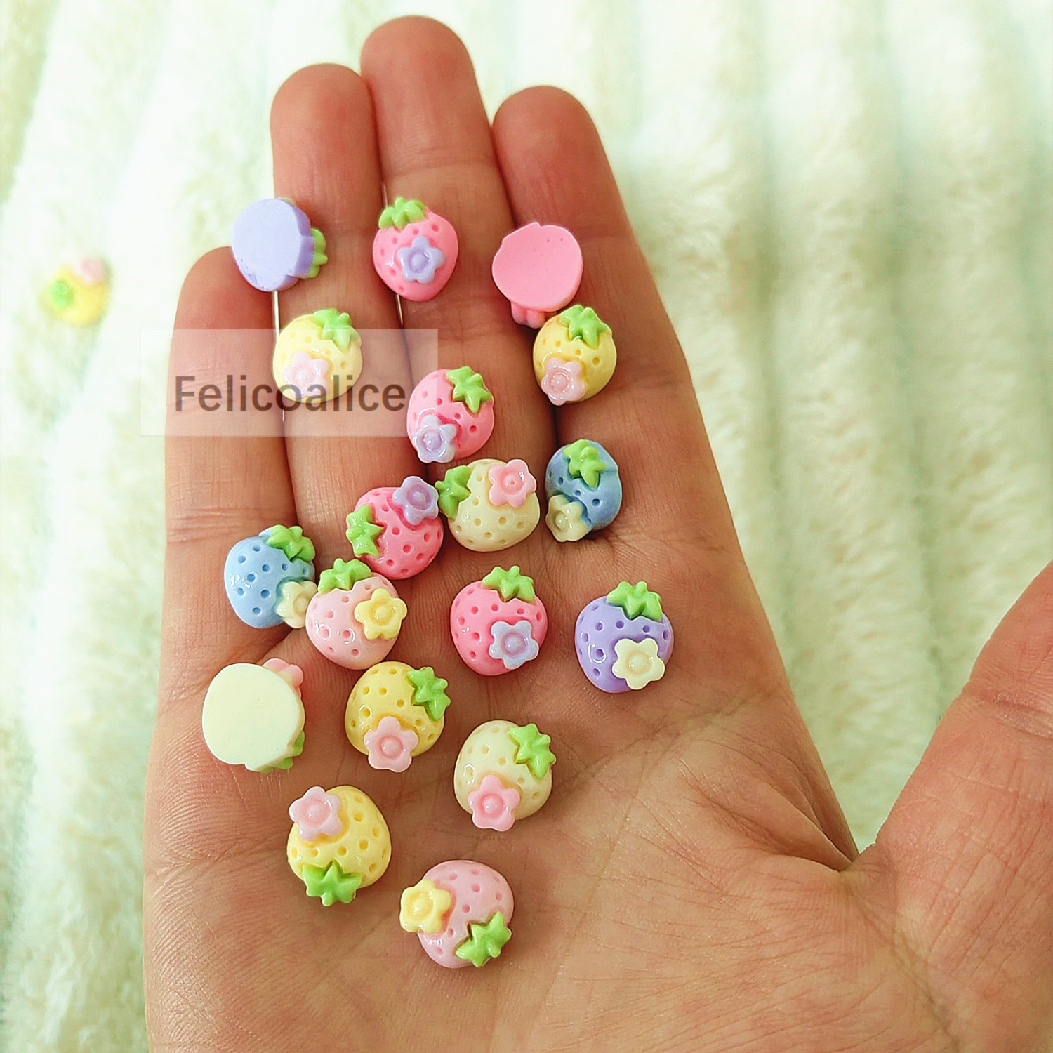 30 Buah Ornamen Bunga Stroberi - Flower Preservation Resin ulasan dan harga